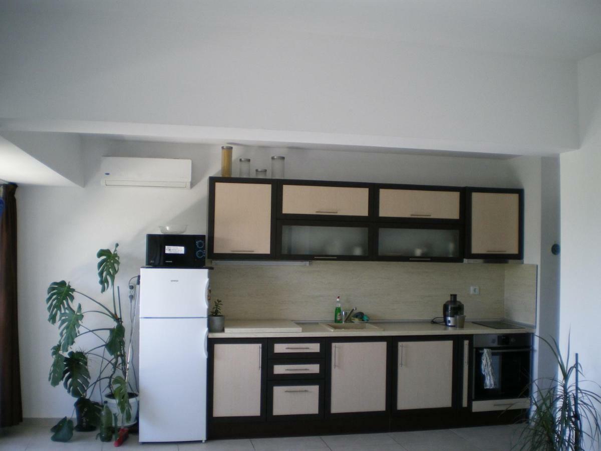 Park View Apartment Plovdiv With Parking Kültér fotó