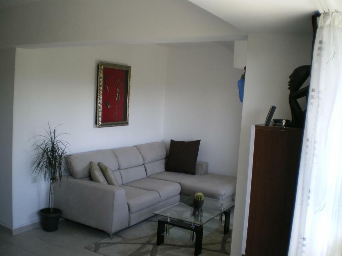 Park View Apartment Plovdiv With Parking Kültér fotó